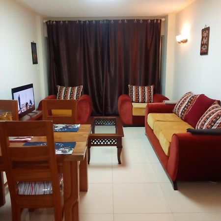 S. Lucie Sapphire Court Apartment Nairobi Bagian luar foto