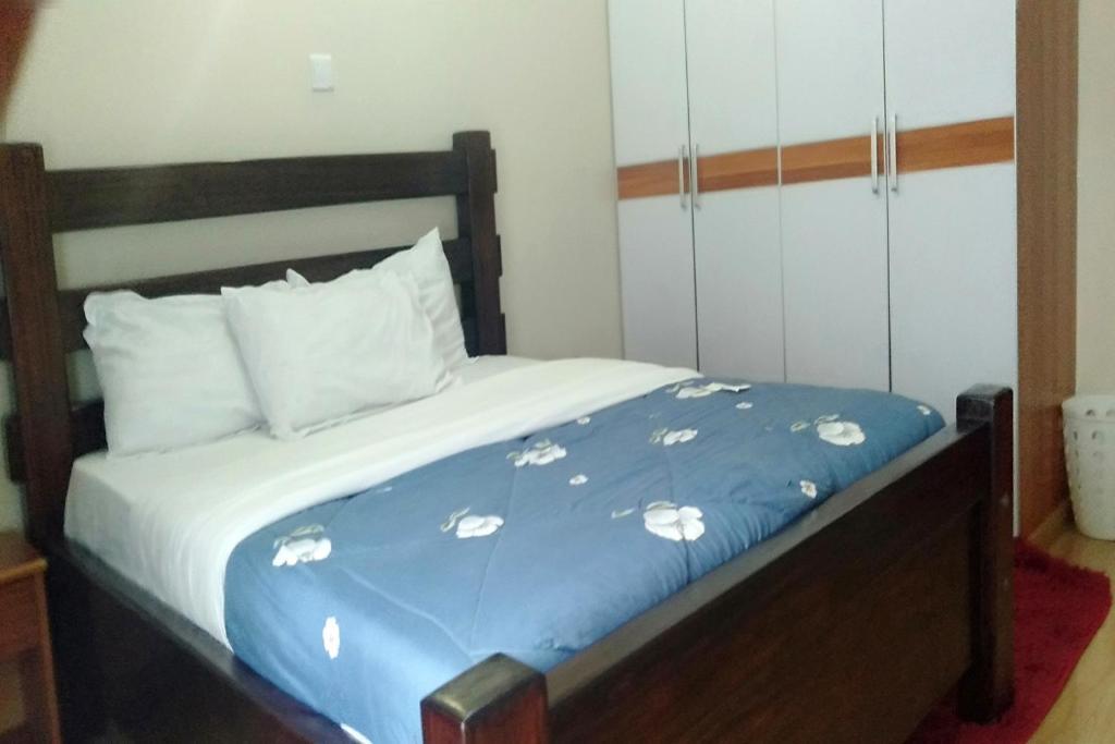 S. Lucie Sapphire Court Apartment Nairobi Bagian luar foto