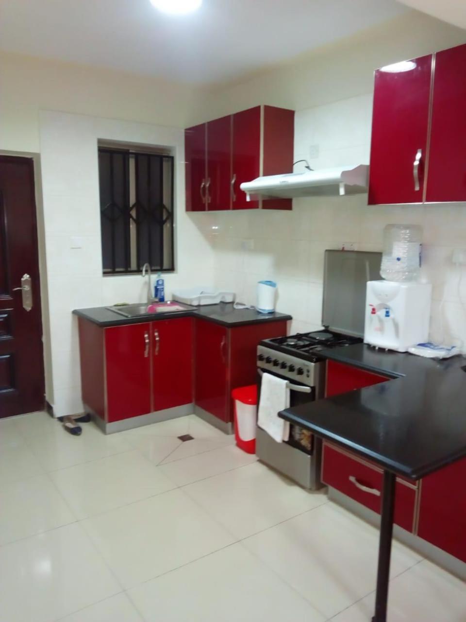 S. Lucie Sapphire Court Apartment Nairobi Bagian luar foto